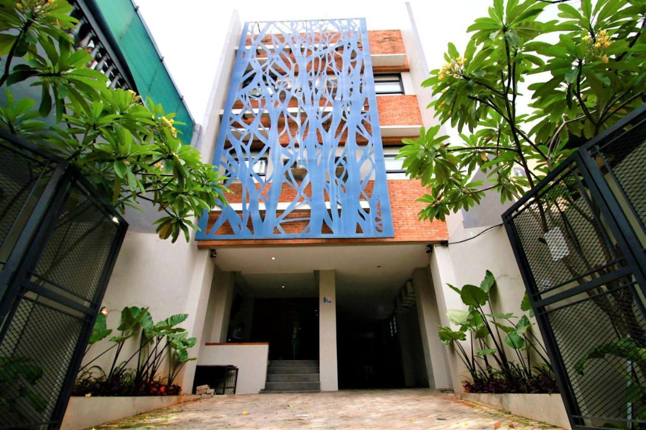 Hostel Bale Resident Jakarta Exterior foto