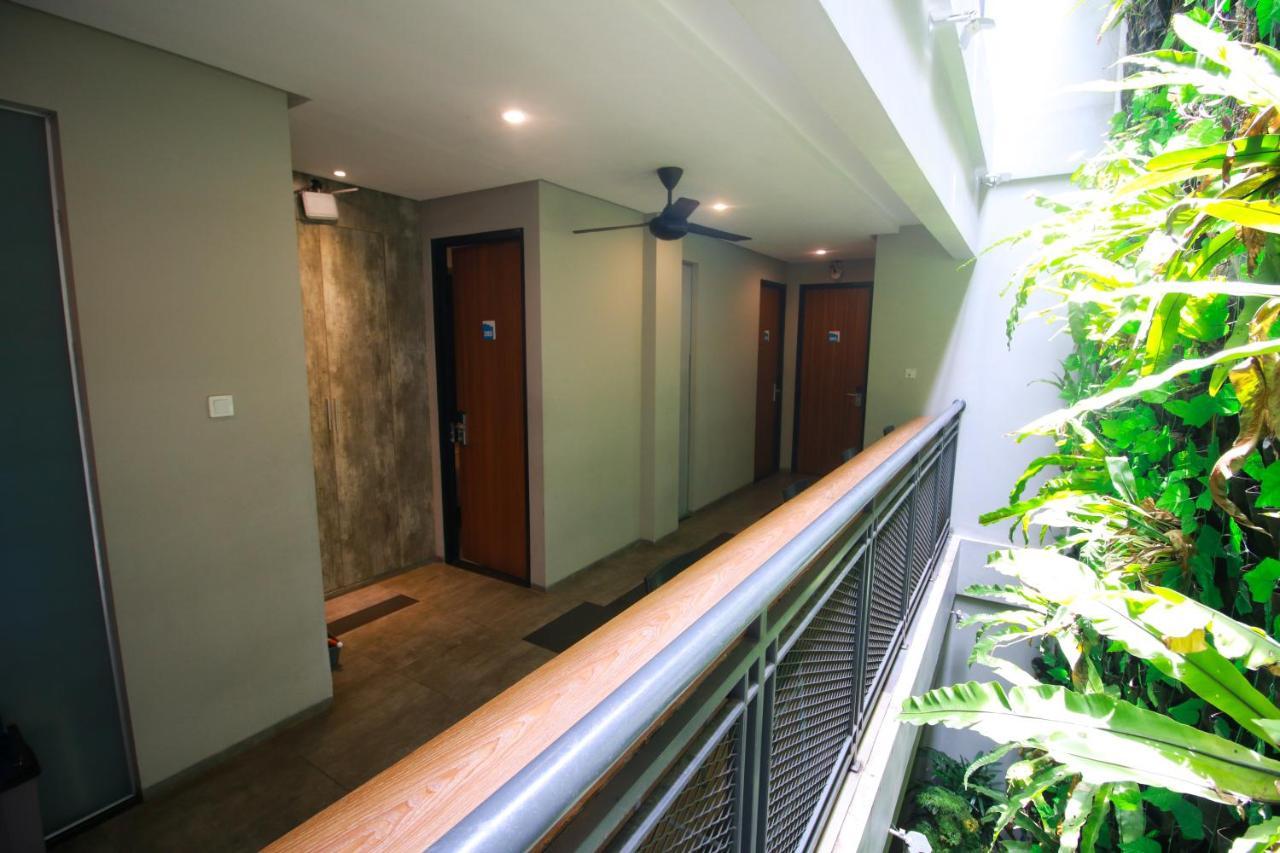 Hostel Bale Resident Jakarta Exterior foto