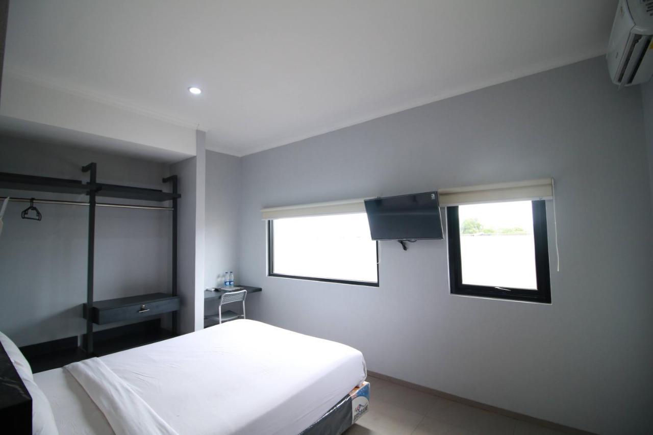 Hostel Bale Resident Jakarta Exterior foto